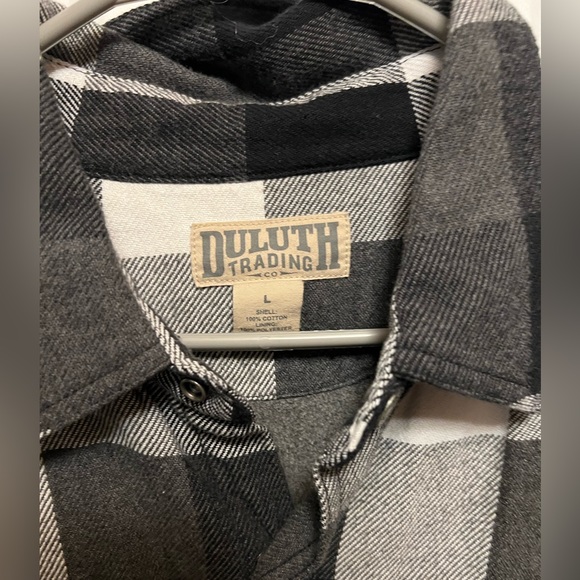 Duluth Men’s Lined Flannel Size L NWOT - Picture 3 of 4